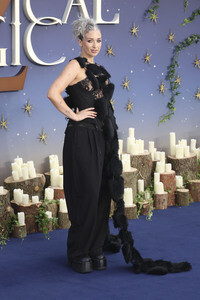 Filmpremiere 'Practical Magic 2 - Zauberhafte Schwestern' in London