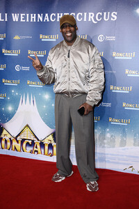 Premiere des 21. Original Roncalli Weihnachtscircus 2025 in Berlin