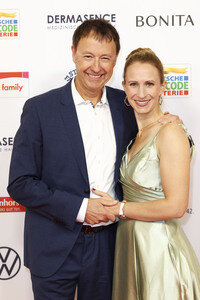 Goldene Bild der Frau 2025 in Hamburg