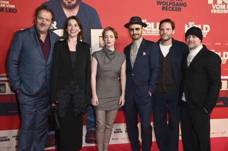 Filmpremiere 'Der Held vom Bahnhof Friedrichstraße' in Berlin