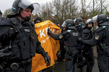 Gedenkkundgebung für Punker Thomas 'Schmuddel' Schulz, Dortmund