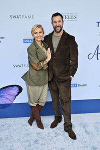 Rape Treatment Center and Stuart House Brunch mit dem Cast von 'The Pitt' in Los Angeles