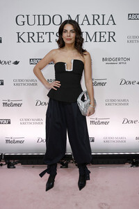 Guido Maria Kretschmer for Bridgerton 'The Regency Dinner' in Hamburg