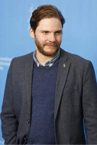 'Alone In Berlin / Jeder stirbt für sich allein' Photocall, Berlinale 2016
