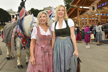 Regines Damenwiesn beim Oktoberfest 2025 in München