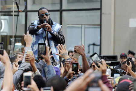 Puff Daddy and the Family in der NBC-Show 'Today' in New York