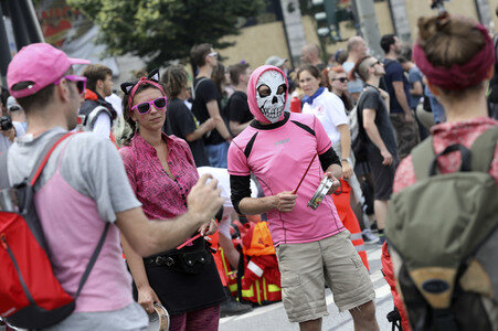 '#BlockG20 – colour the red zone!' Demonstration in Hamburg