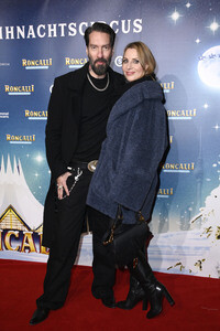 Premiere des 21. Original Roncalli Weihnachtscircus 2025 in Berlin