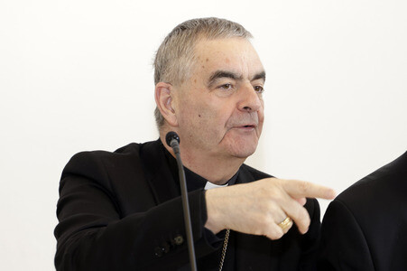 Fototermin zum Auftakt der Frühjahrsvollversammlung in Würzburg