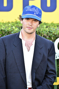 Serienpremiere 'Chad Powers' in Pasadena