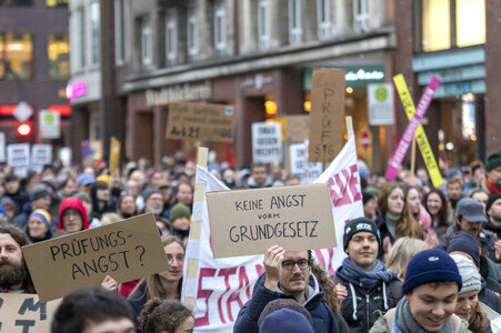 PRÜF! - Auftakt-Demo in Hamburg