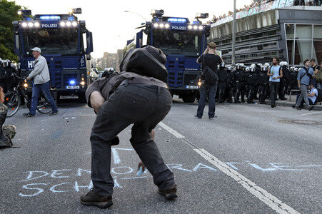 'G20 Welcome to Hell' Demo in Hamburg