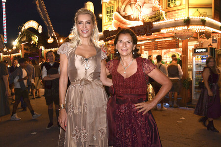 Almauftrieb beim Oktoberfest 2026 in München