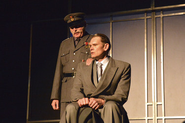 'Die Rede des Königs' Theateraufführung, Neustadt