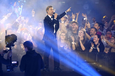 TV-Show 'Silvester-Schlagerbooom 2026 live - Die Wunderlichtershow!' in München