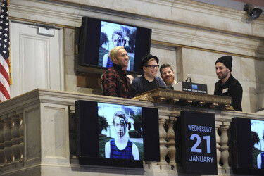 Fall Out Boy Ring läuten die NYSE Schlussglockell, New York