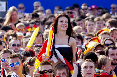 WM-Fanmeile beim Spiel Deutschland gegen Frankreich, Berlin