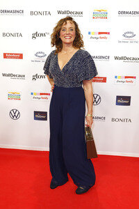 Goldene Bild der Frau 2025 in Hamburg