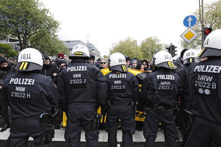 Demonstrationen gegen den AfD Bundesparteitag in Köln