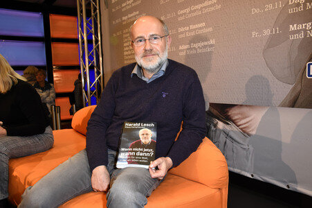 Lesung von Harald Lesch auf dem Literaturfest München 2018