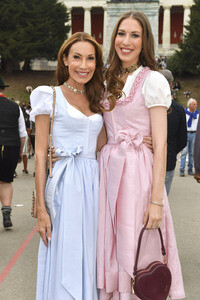 Almauftrieb beim Oktoberfest 2026 in München