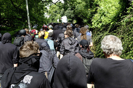 '#BlockG20 – colour the red zone!' Demonstration in Hamburg