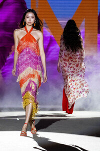Lola Casademunt by Maite Fashion Show auf der Mercedes-Benz Fashion Week Madrid