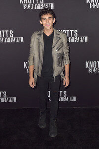 Knott's Scary Farm & Instagram's Celebrity Night in Buena Park