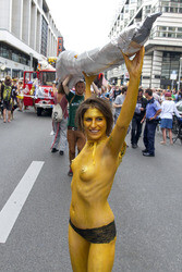 Demoparade gegen Fashion Terror und für Faire Mode und Trashion, Berlin