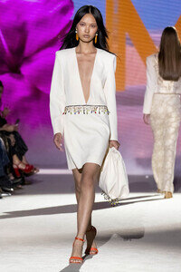 Lola Casademunt by Maite Fashion Show auf der Mercedes-Benz Fashion Week Madrid
