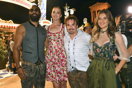 Almauftrieb beim Oktoberfest 2025 in München