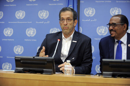 Pressekonferenz mit Kenneth Cole in New York