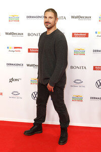 Goldene Bild der Frau 2025 in Hamburg