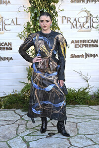 Filmpremiere 'Practical Magic 2 - Zauberhafte Schwestern' in Los Angeles