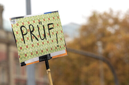 PRÜF! - Auftakt-Demo in Hamburg
