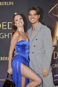 Weltpremiere der 'Blinded by Delight' Grand Show 2025 in Berlin