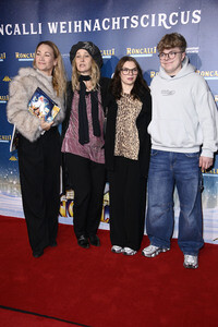 Premiere des 21. Original Roncalli Weihnachtscircus 2025 in Berlin