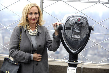 J.K. Rowling beleuchtet das Empire State Building, New York