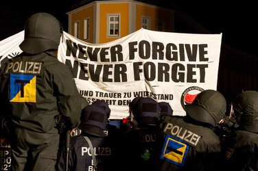 Gegen-Demo in Schneeberg