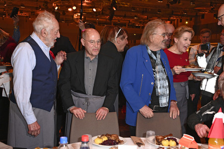 31. Weihnachtsfeier für Obdachlose und Bedürftige 2025 in Berlin