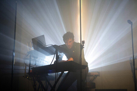 Konzert von Nicolas Jaar in Hamburg