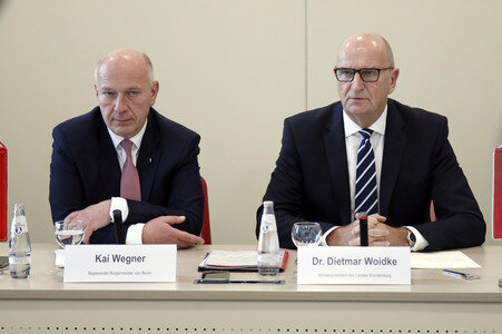 Pressekonferenz nach der gemeinsamen Kabinettssitzung der Landesregierungen von Berlin und Brandenburg in Potsdam