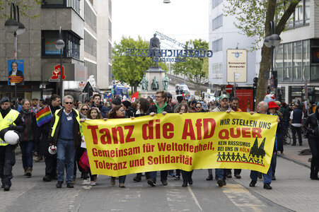 Demonstrationen gegen den AfD Bundesparteitag in Köln