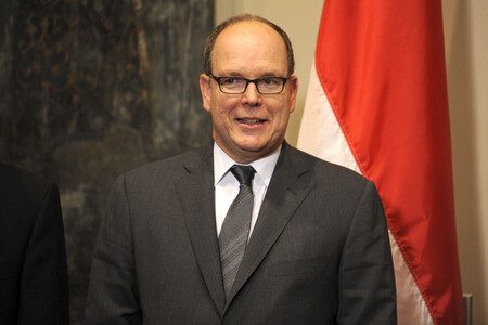 Albert von Monaco übergibt ein Gemälde an die UN in New York