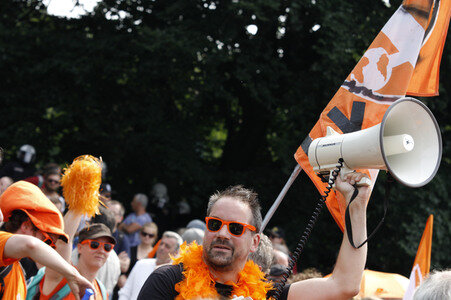 '#BlockG20 – colour the red zone!' Demonstration in Hamburg