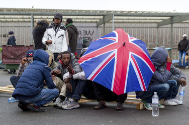 Flüchtlinge im Flüchtlingslager in Calais