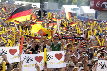 WM-Fanmeile vor dem Spiel Deutschland gegen Portugal, Berlin