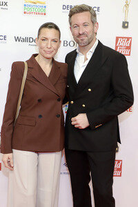 Goldene Bild der Frau 2025 in Hamburg