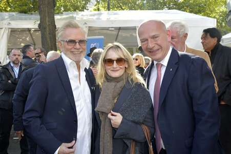 Offizielle Einweihung des Harald-Juhnke-Platzes in Berlin