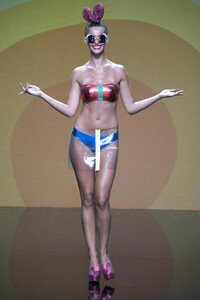 Agatha Ruiz de la Prada Fashion Show, Swimwear Fashion Week Moda Cálida 2017